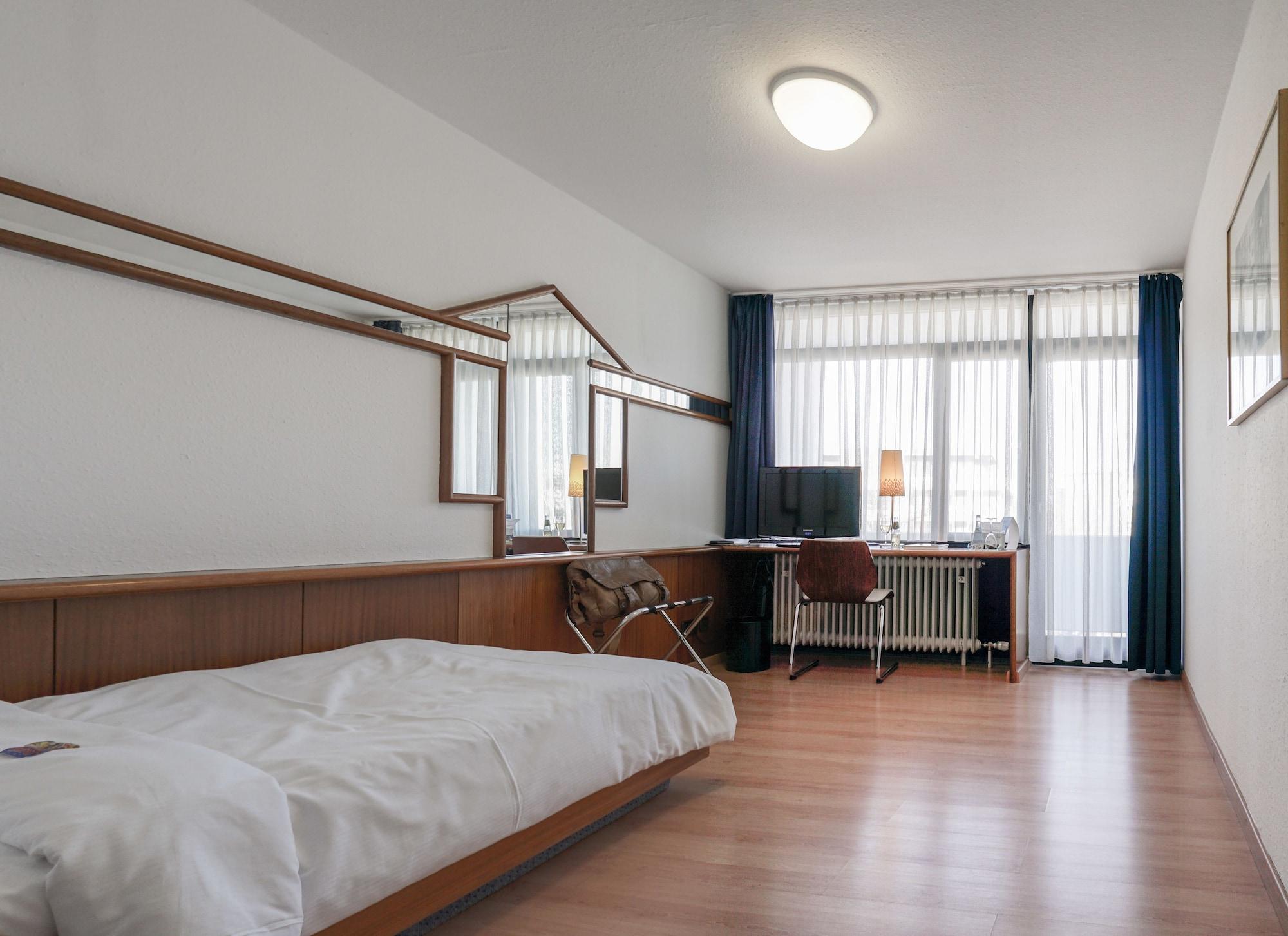 Hotel Berlin Σίντελφινγκεν Εξωτερικό φωτογραφία
