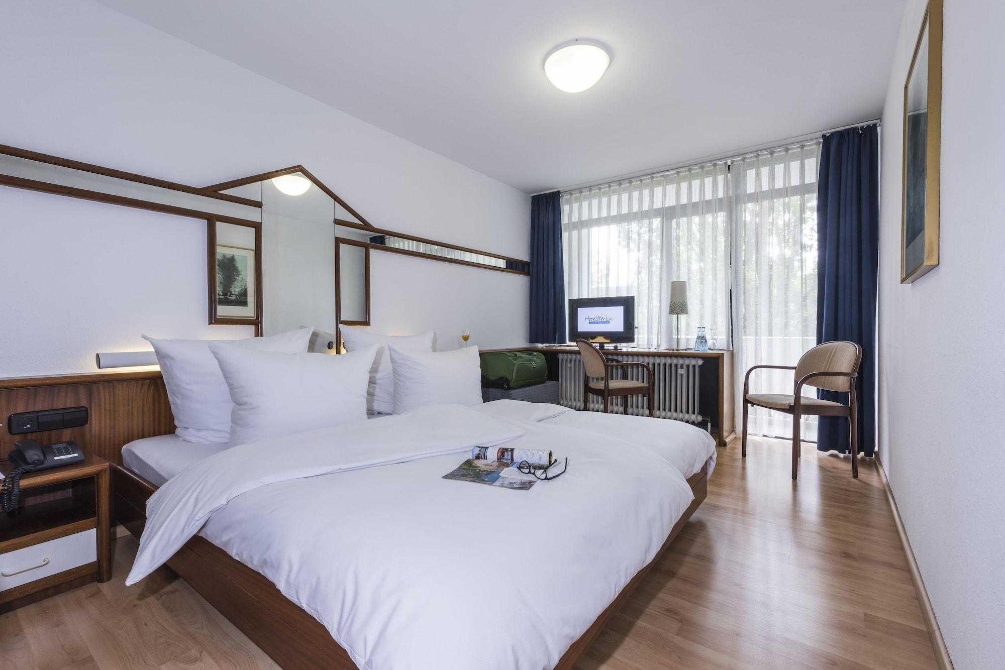 Hotel Berlin Σίντελφινγκεν Εξωτερικό φωτογραφία